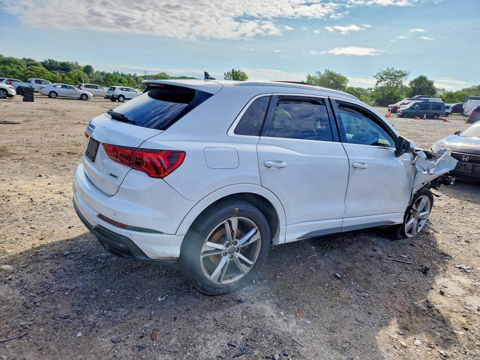 Photo 3 from auction – 2020 AUDI Q3 with VIN WA1DECF34L1060992