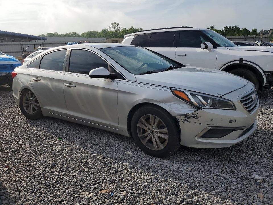 Photo 4 from auction – 2016 HYUNDAI SONATA with VIN 5NPE24AF3GH378580