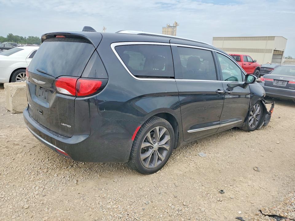 Photo 3 from auction – 2017 CHRYSLER PACIFICA with VIN 2C4RC1GG3HR643483