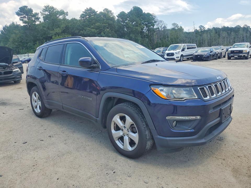 Photo 4 from auction – 2018 JEEP COMPASS with VIN 3C4NJCBB6JT338882