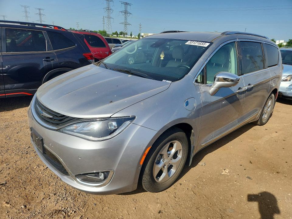 CHRYSLER PACIFICA 2018 z numerem VIN 2C4RC1N73JR355343 - Zdjęcie z aukcji