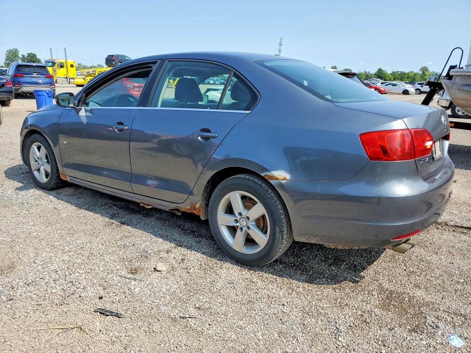 Photo 2 from auction – 2012 VOLKSWAGEN JETTA with VIN 3VWDX7AJ7CM302252