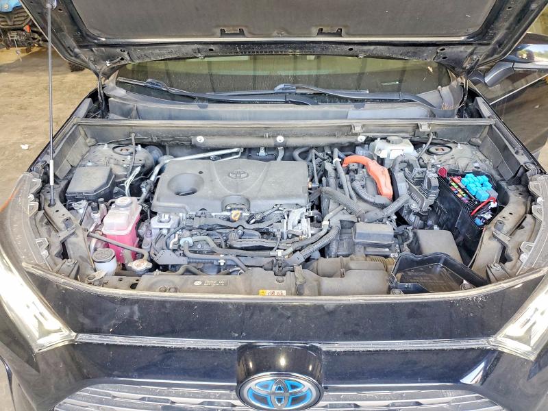 Photo 11 from auction – 2020 TOYOTA RAV4 with VIN 4T3DWRFV2LU008401