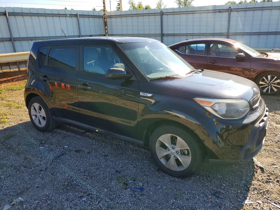 Photo 4 from auction – 2015 KIA SOUL with VIN KNDJN2A28F7228359