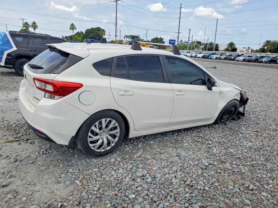 Photo 3 from auction – 2018 SUBARU IMPREZA with VIN 4S3GTAA6XJ1730475
