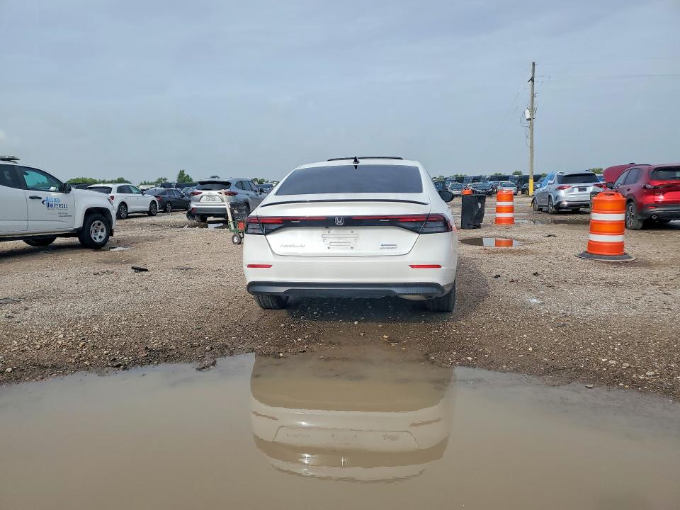 Photo 6 from auction – 2024 HONDA ACCORD with VIN 1HGCY2F58RA093864
