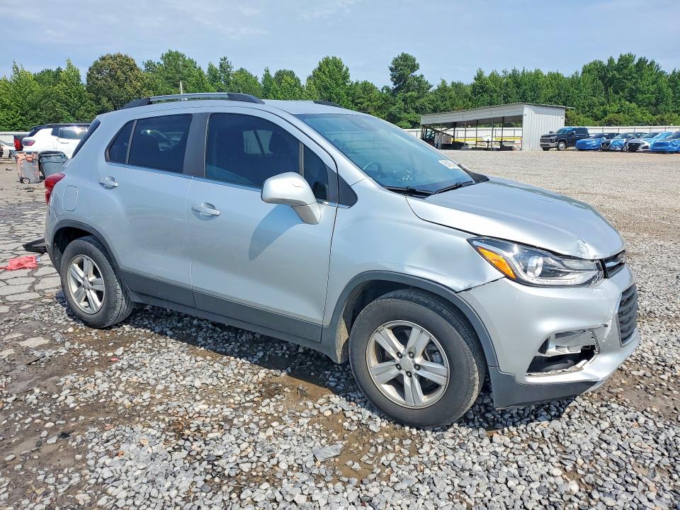 Photo 4 from auction – 2020 CHEVROLET TRAX with VIN 3GNCJLSBXLL148830