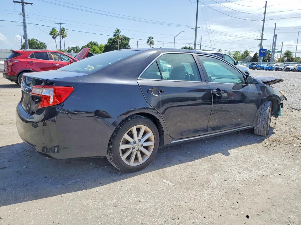 Photo 3 from auction – 2012 TOYOTA CAMRY with VIN 4T1BK1FK2CU016503