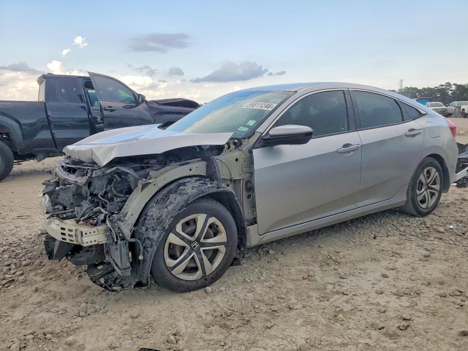HONDA CIVIC 2018 with VIN 2HGFC2F52JH602851 - Photo from auction