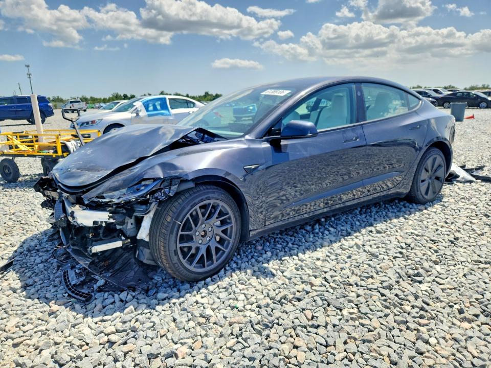 2026 TESLA MODEL 3 - Търг №61389106