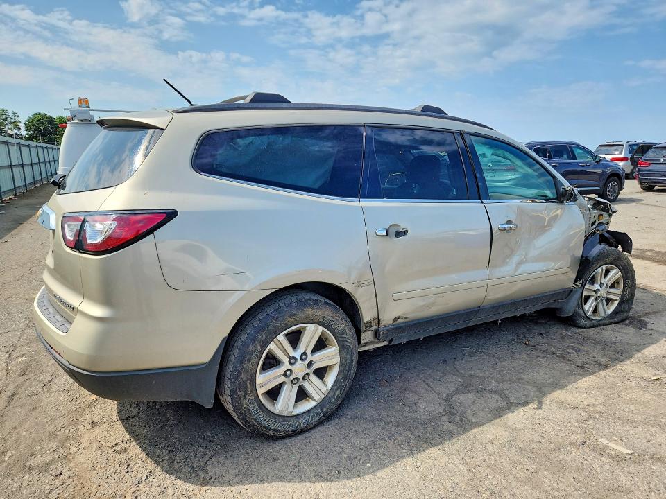 Photo 3 from auction – 2014 CHEVROLET TRAVERSE with VIN 1GNKVHKD8EJ259675