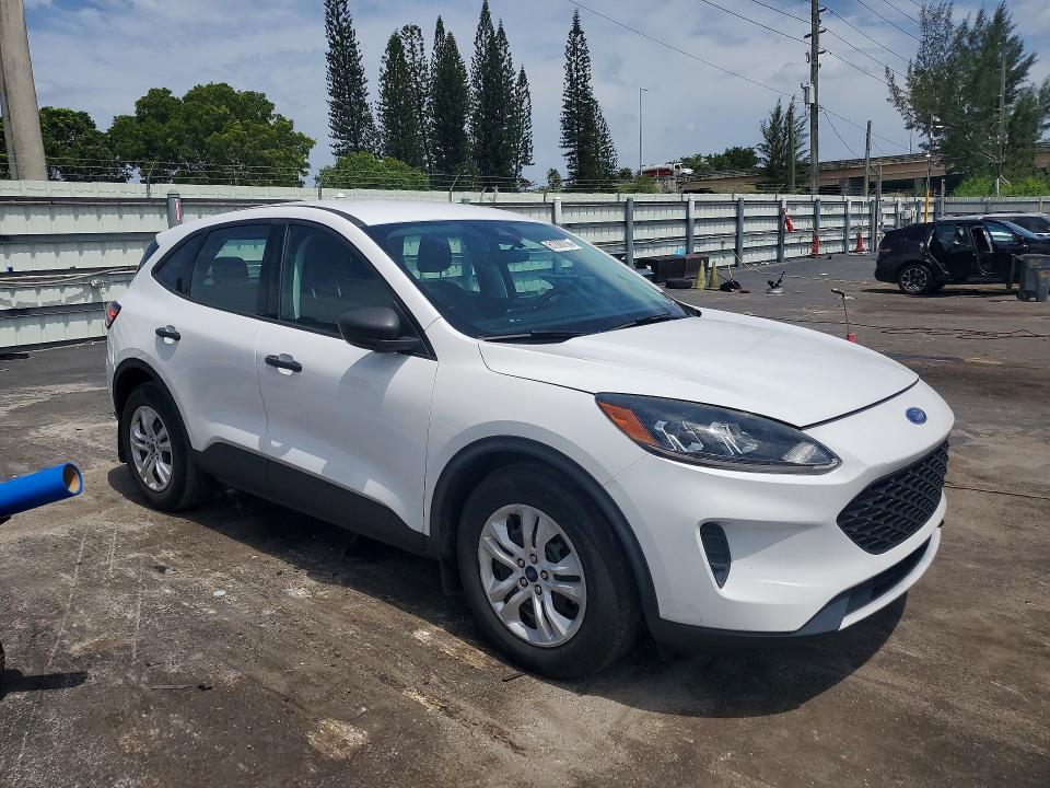 Foto 4 de la subasta – 2022 FORD ESCAPE con VIN 1FMCU0F69NUA84666