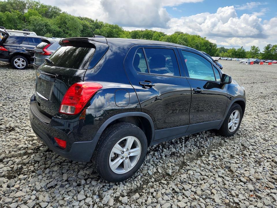Photo 3 from auction – 2022 CHEVROLET TRAX with VIN KL7CJNSM5NB552593