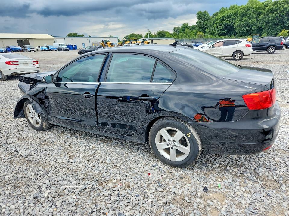 Photo 2 from auction – 2013 VOLKSWAGEN JETTA with VIN 3VWLL7AJ4DM431235