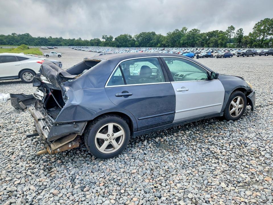Photo 3 from auction – 2003 HONDA ACCORD with VIN 1HGCM66523A000119