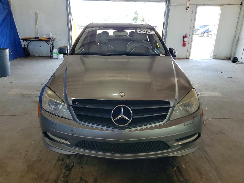 Photo 5 from auction – 2011 MERCEDES-BENZ C with VIN WDDGF8BB2BF537632