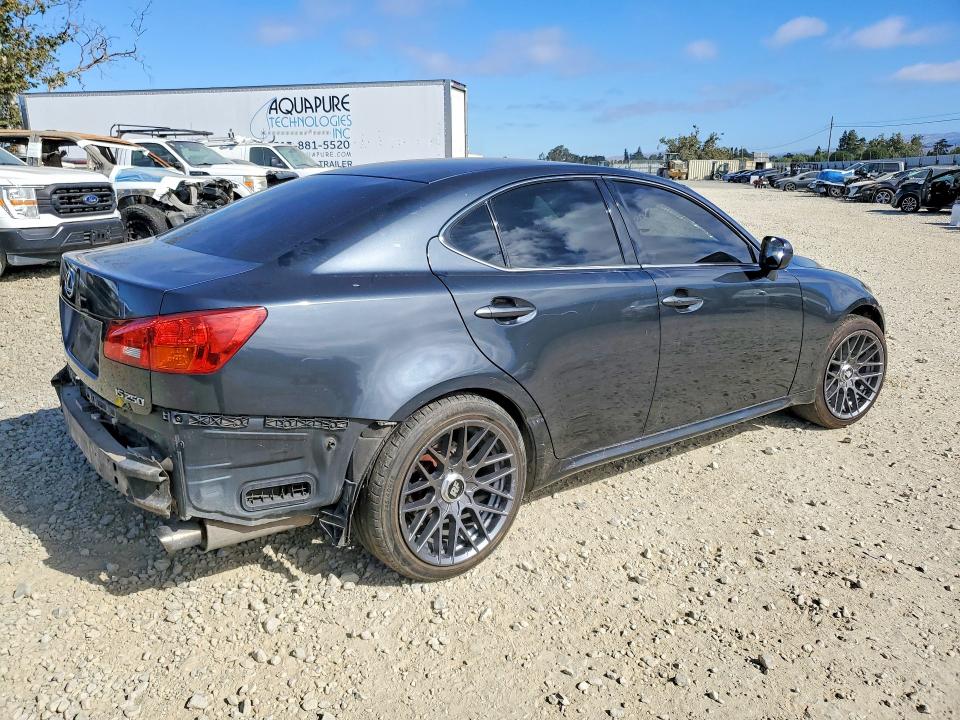 Photo 3 from auction – 2006 LEXUS IS with VIN JTHBK262562011305