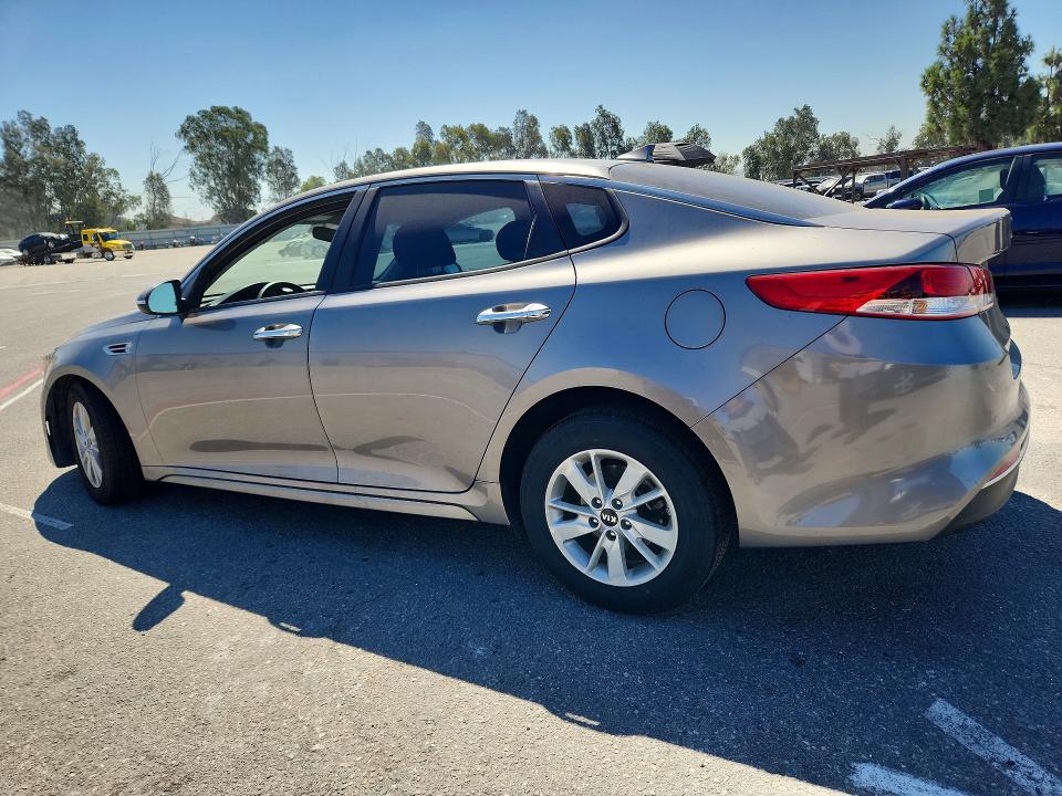 Photo 2 from auction – 2018 KIA OPTIMA with VIN 5XXGT4L37JG239919