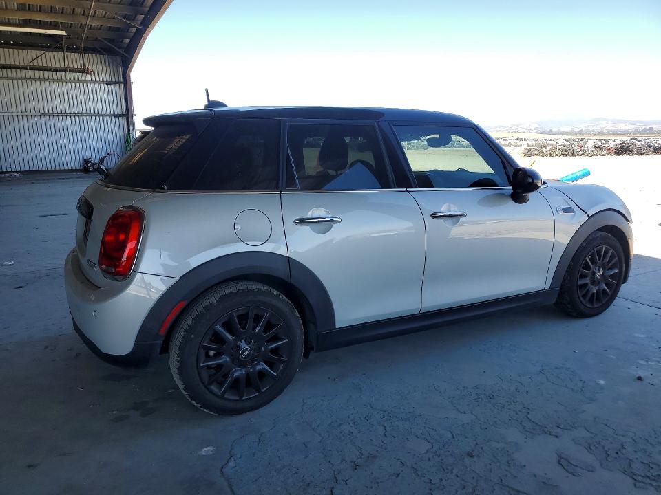 Photo 3 from auction – 2018 MINI COOPER with VIN WMWXU1C52J2F81152
