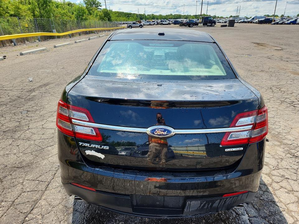 Photo 6 from auction – 2016 FORD TAURUS with VIN 1FAHP2D88GG109890