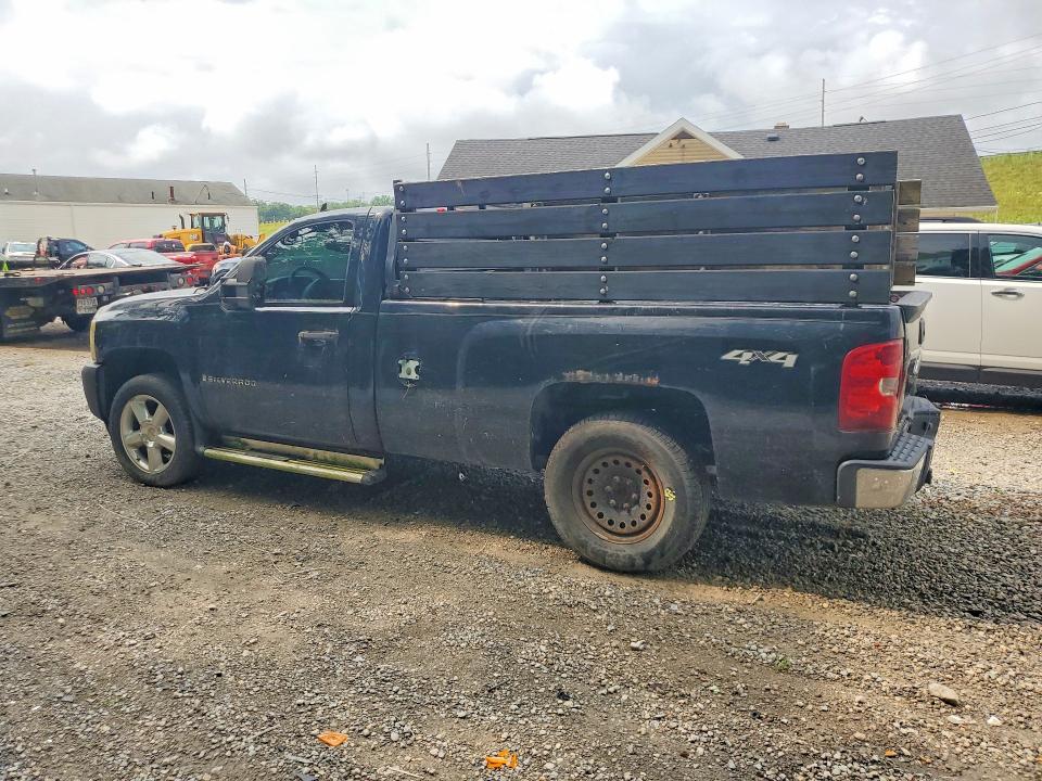 Photo 2 from auction – 2009 CHEVROLET SILVERADO with VIN 1GCEK14X09Z176651