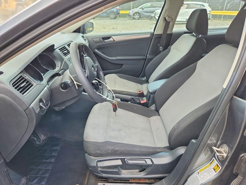 Снимка 7 от търг – 2017 VOLKSWAGEN JETTA с VIN 3VW2B7AJ0HM201907