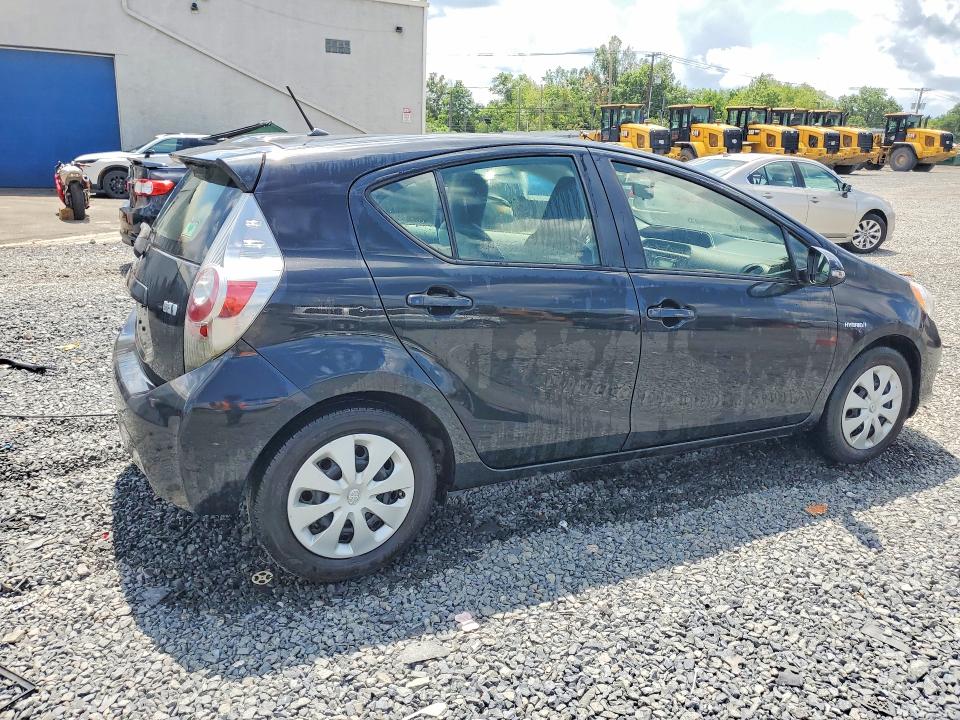 Photo 3 from auction – 2014 TOYOTA PRIUS C with VIN JTDKDTB37E1068951