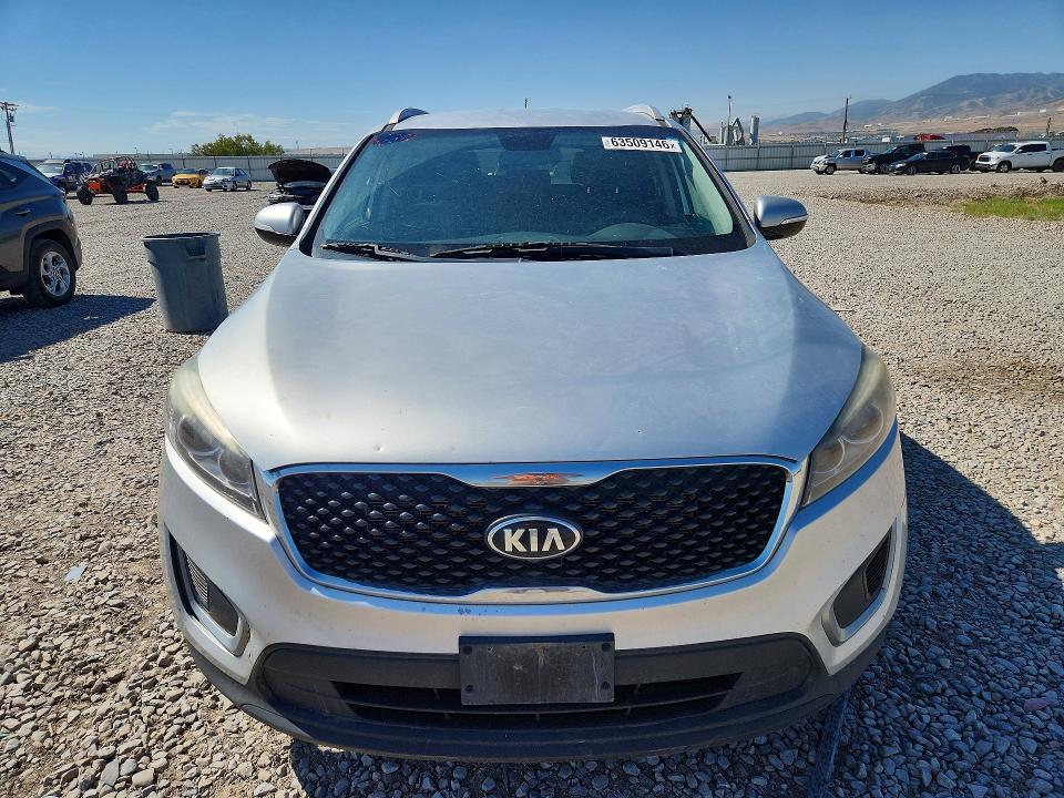Photo 5 from auction – 2017 KIA SORENTO with VIN 5XYPGDA5XHG233272