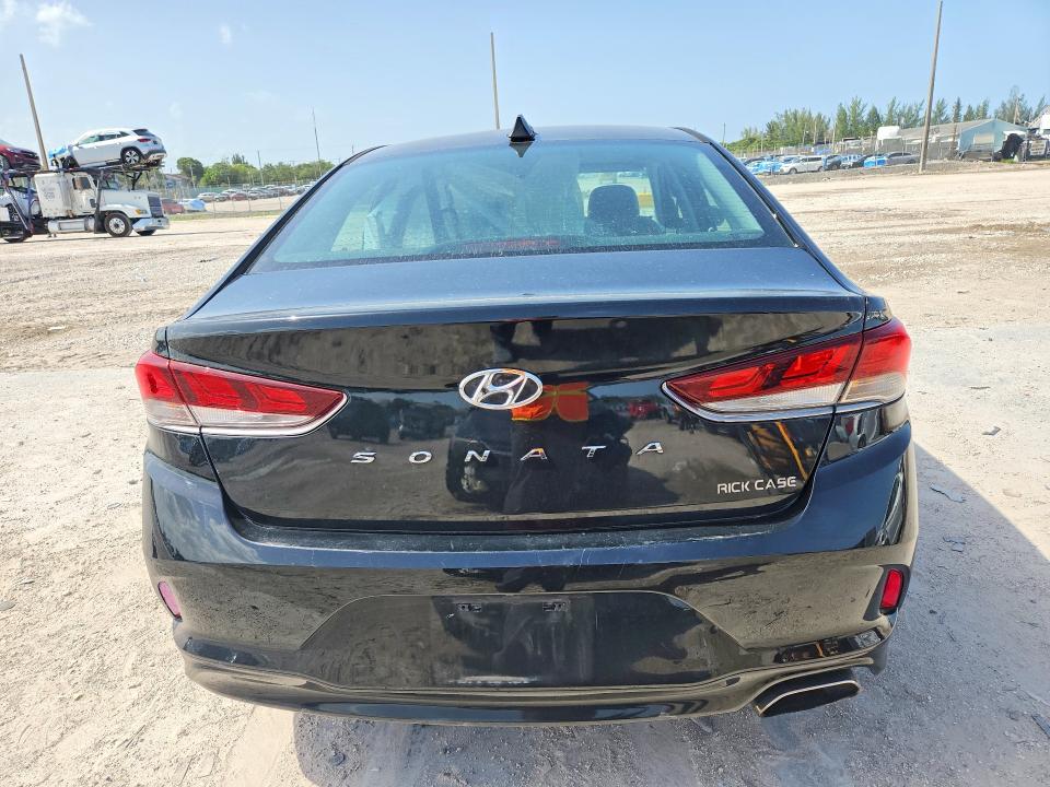 Photo 6 from auction – 2018 HYUNDAI SONATA with VIN 5NPE34AF6JH600386