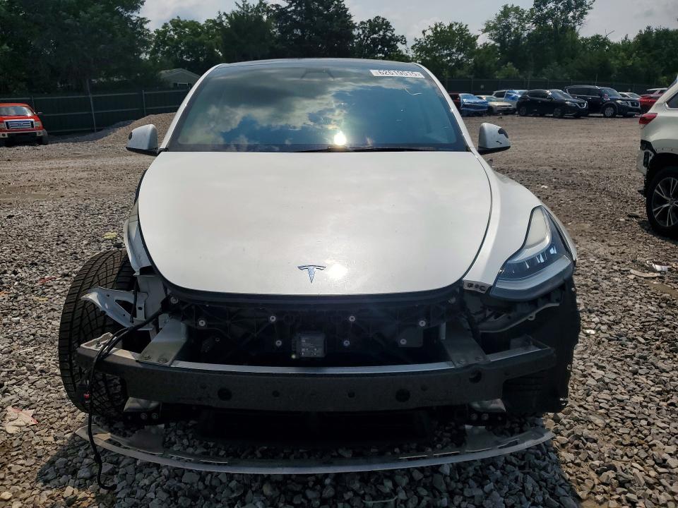 Photo 5 from auction – 2020 TESLA MODEL Y with VIN 5YJYGDEE7LF043458
