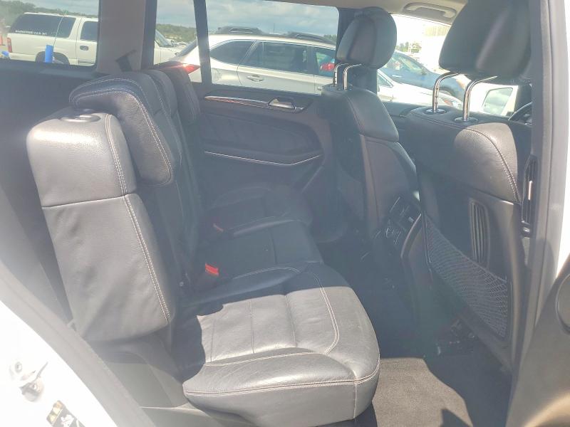 Photo 11 from auction – 2015 MERCEDES-BENZ GL with VIN 4JGDF7DE0FA448347