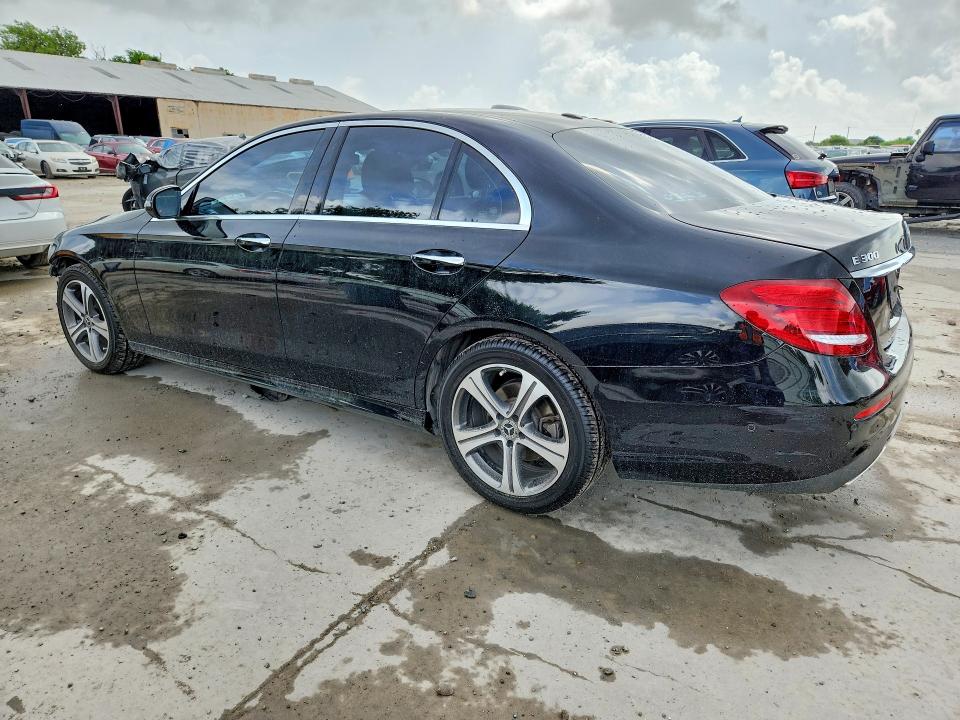 Снимка 2 от търг – 2018 MERCEDES-BENZ E с VIN WDDZF4KB0JA480828