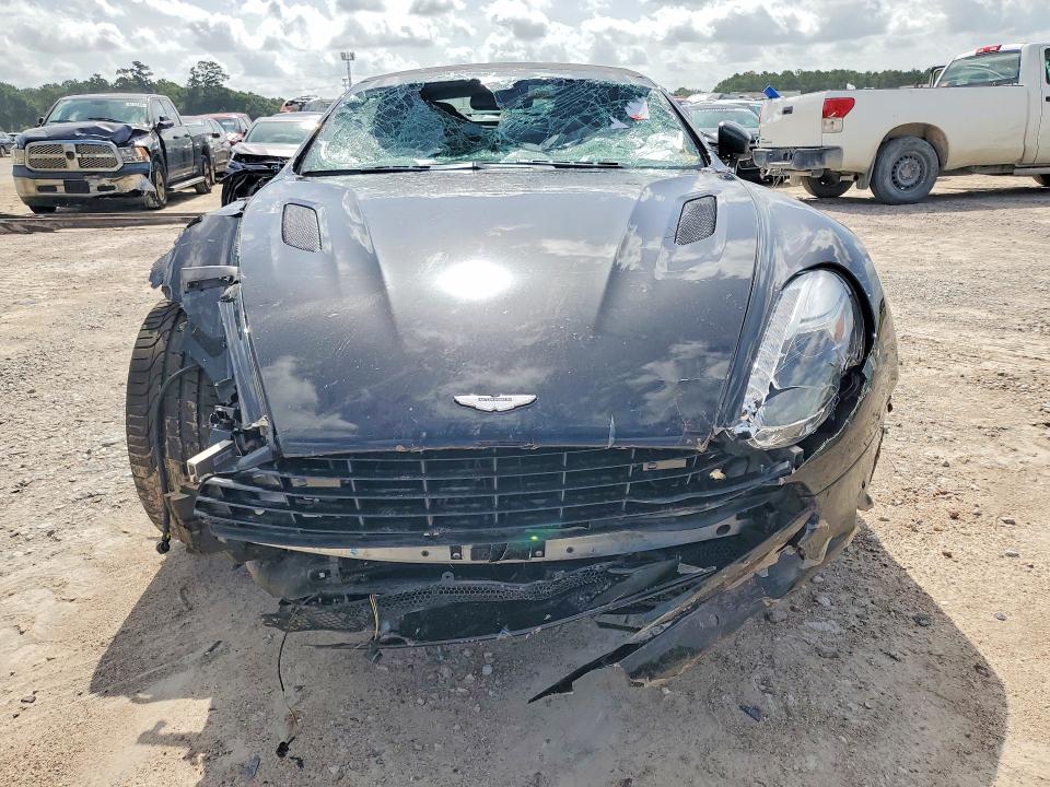 Photo 5 from auction – 2014 ASTON MARTIN VANQUISH with VIN SCFPDCGP7EGK01529
