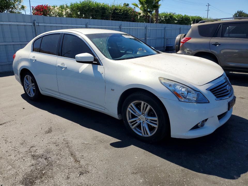 Photo 4 from auction – 2015 INFINITI Q40 with VIN JN1CV6AP1FM503375