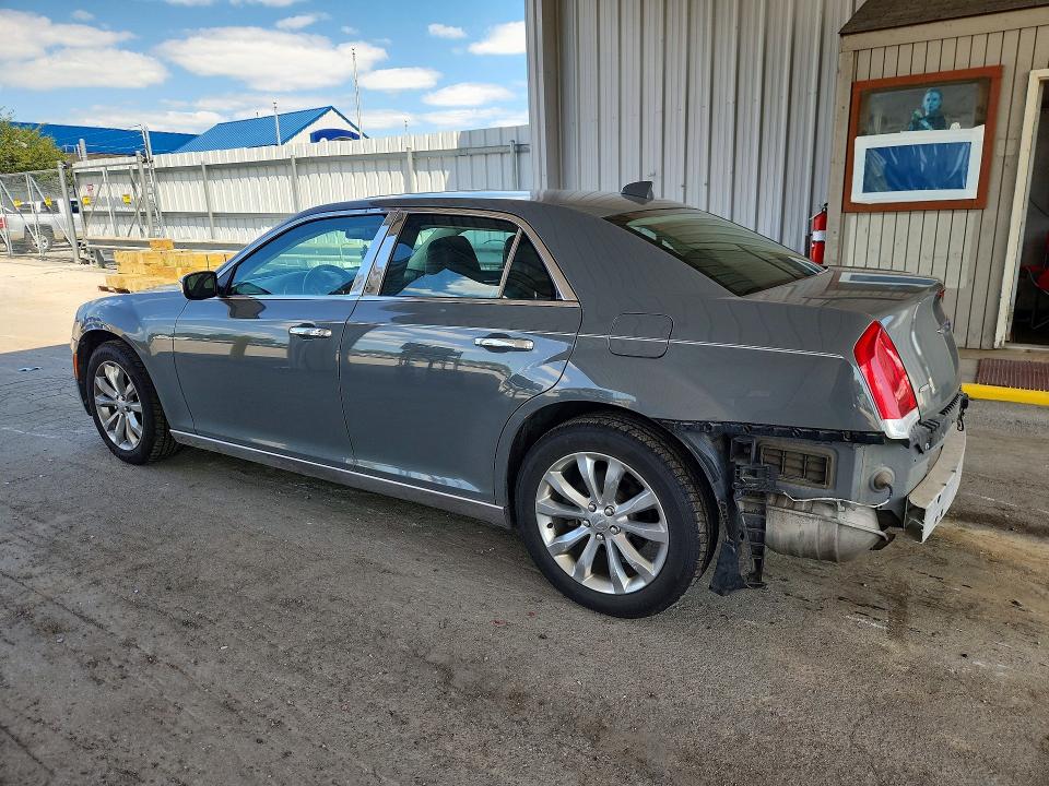 Photo 2 from auction – 2019 CHRYSLER 300 with VIN 2C3CCAKG8KH689941