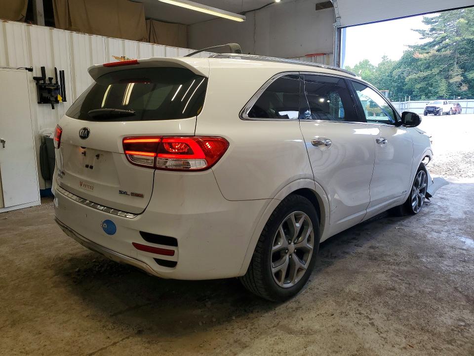 Photo 3 from auction – 2016 KIA SORENTO with VIN 5XYPKDA11GG036338