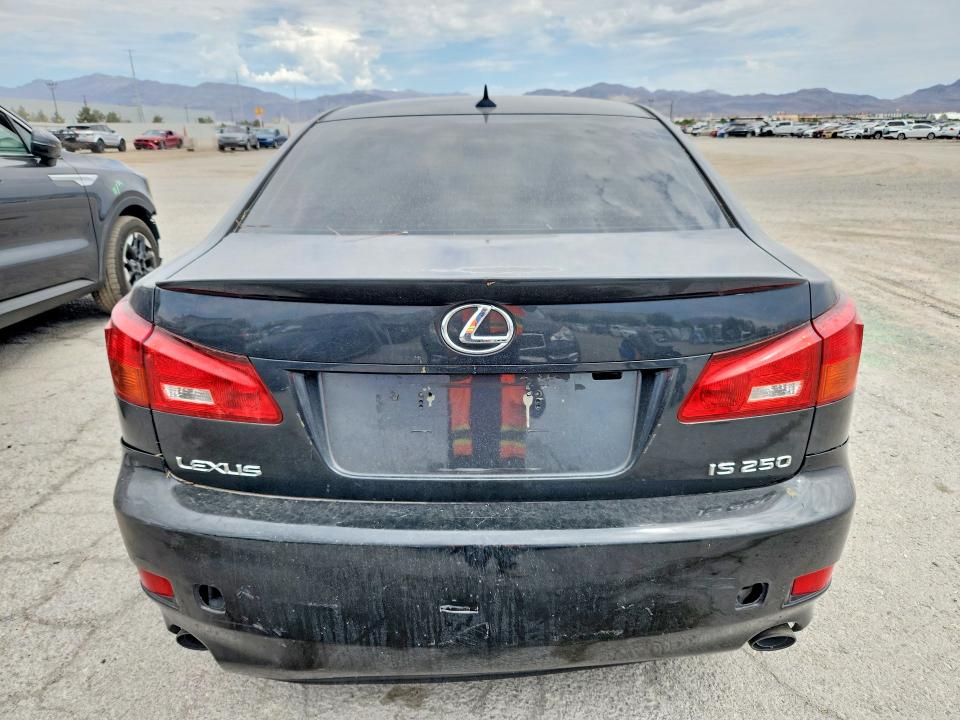 Photo 6 from auction – 2008 LEXUS IS with VIN JTHBK262185085869