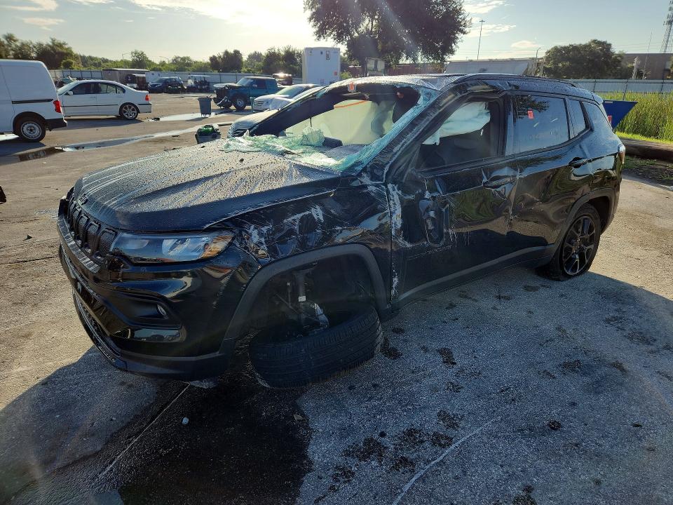 JEEP COMPASS 2022 with VIN 3C4NJDBB6NT171533 - Photo from auction