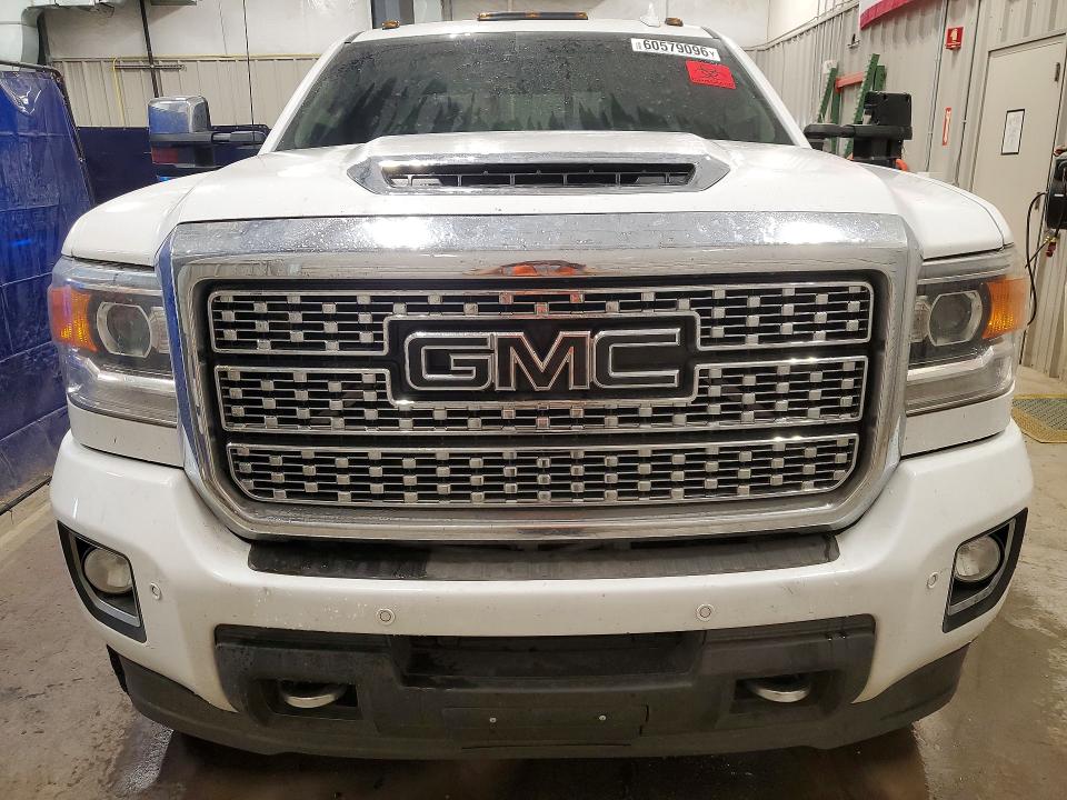 Снимка 5 от търг – 2019 GMC SIERRA с VIN 1GT42WEY3KF229608