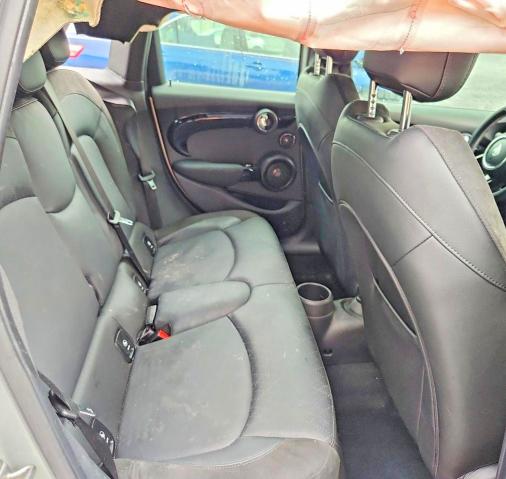 Foto 10 de la subasta – 2021 MINI COOPER con VIN WMWXU9C04M2M97693