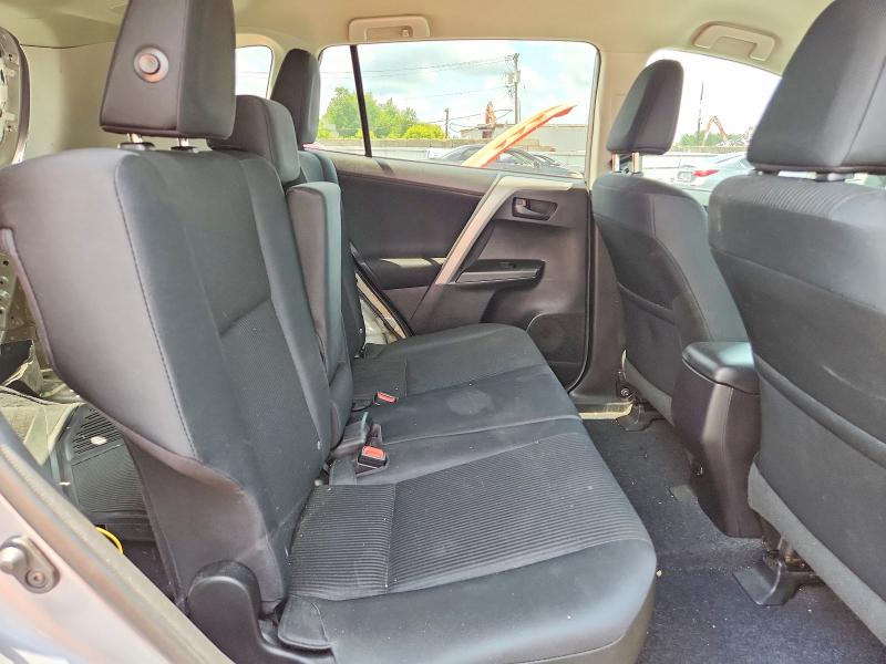 Photo 11 from auction – 2017 TOYOTA RAV4 with VIN 2T3BFREV2HW601563