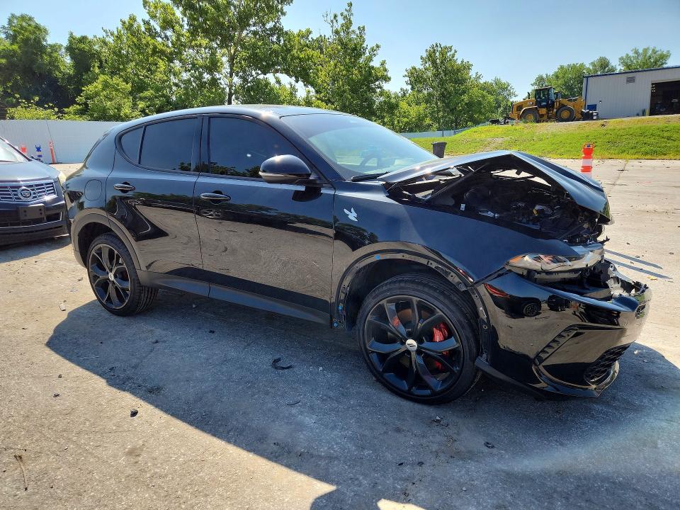 Photo 4 from auction – 2024 DODGE HORNET with VIN ZACNDFAN1R3A37337