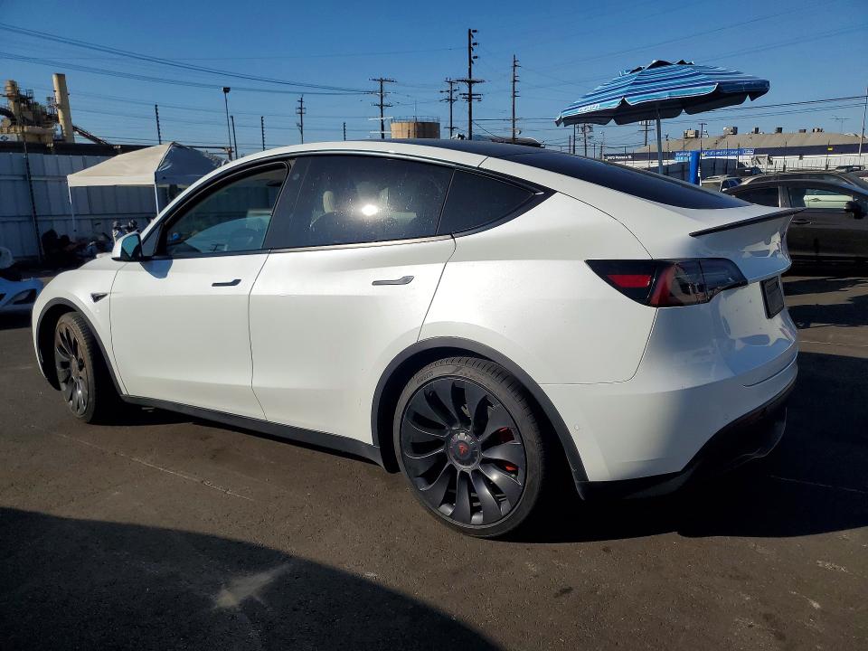 Photo 2 from auction – 2022 TESLA MODEL Y with VIN 7SAYGDEF9NF492722