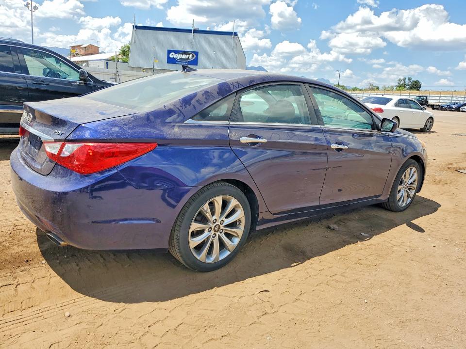 Photo 3 from auction – 2013 HYUNDAI SONATA with VIN 5NPEC4AB7DH541737
