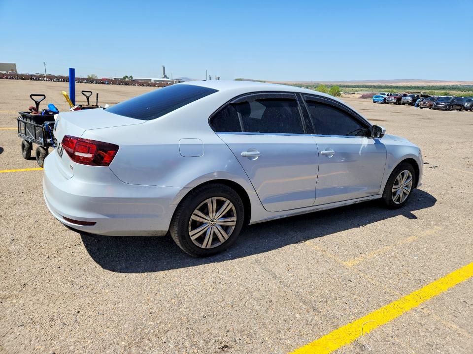 Photo 3 from auction – 2017 VOLKSWAGEN JETTA with VIN 3VW2B7AJ6HM407149