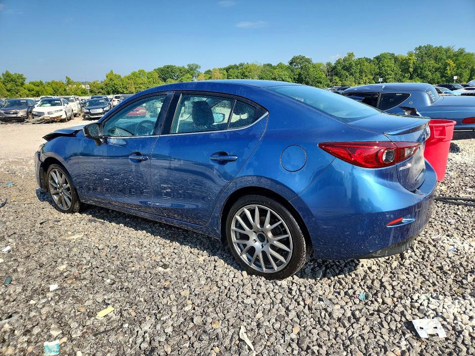 Foto 2 de la subasta – 2018 MAZDA 3 con VIN 3MZBN1V38JM242727