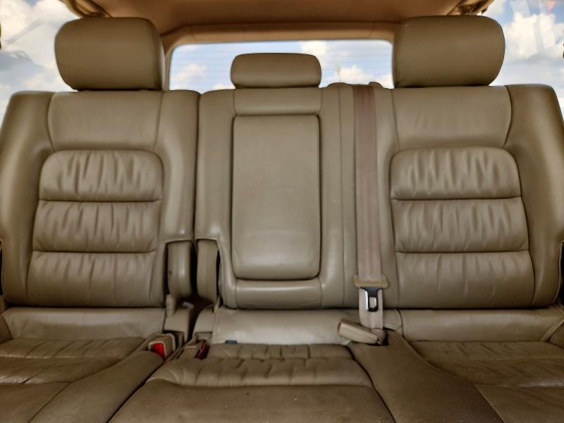 Photo 10 from auction – 2003 LEXUS LX with VIN JTJHT00WX33526327