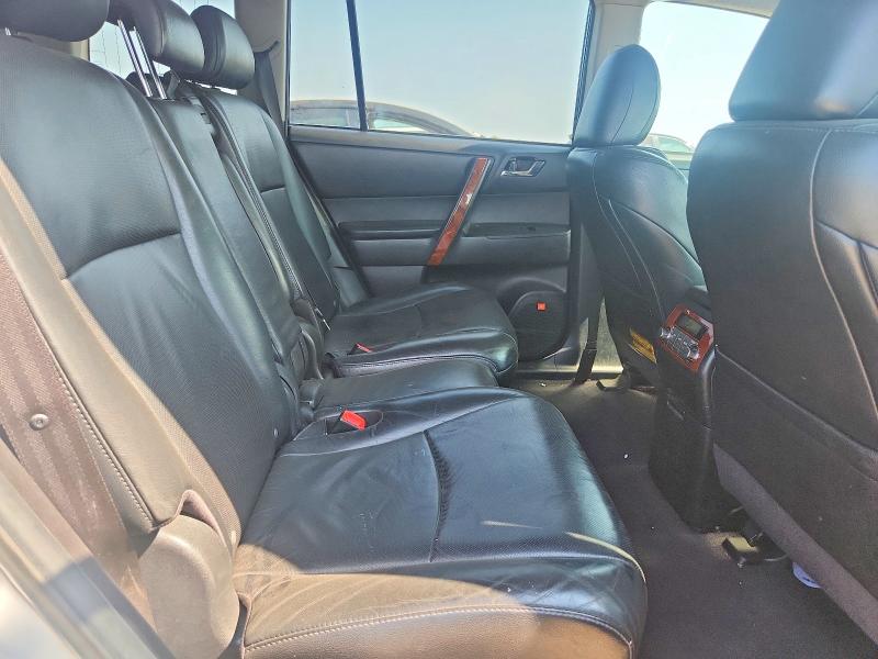 Photo 11 from auction – 2013 TOYOTA HIGHLANDER with VIN 5TDDK3EH0DS200990