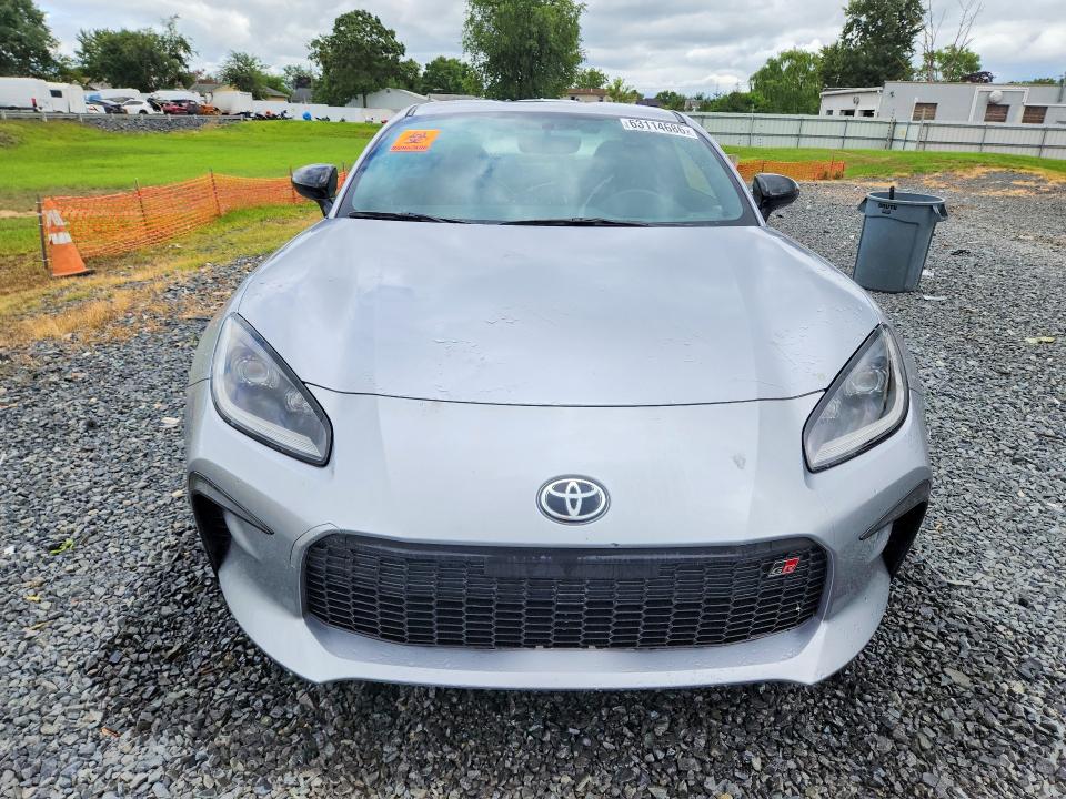 Photo 5 from auction – 2025 TOYOTA GR86 with VIN JF1ZNBE13S9753225