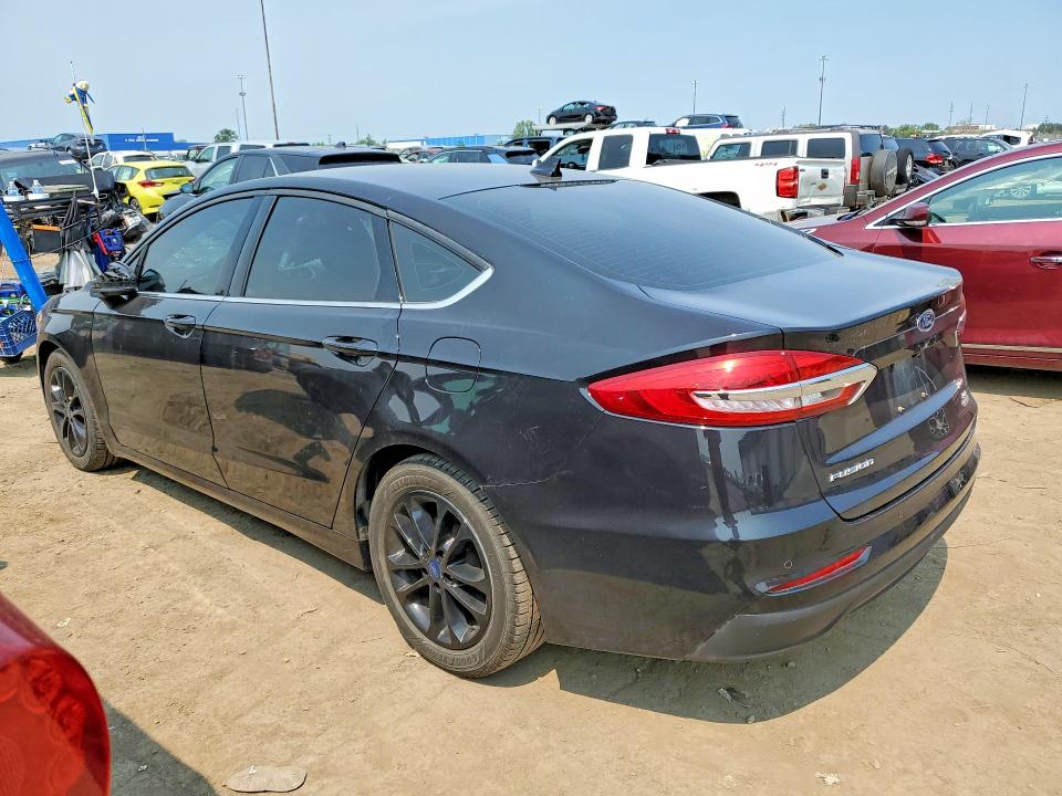 Photo 2 from auction – 2020 FORD FUSION with VIN 3FA6P0HD2LR250976